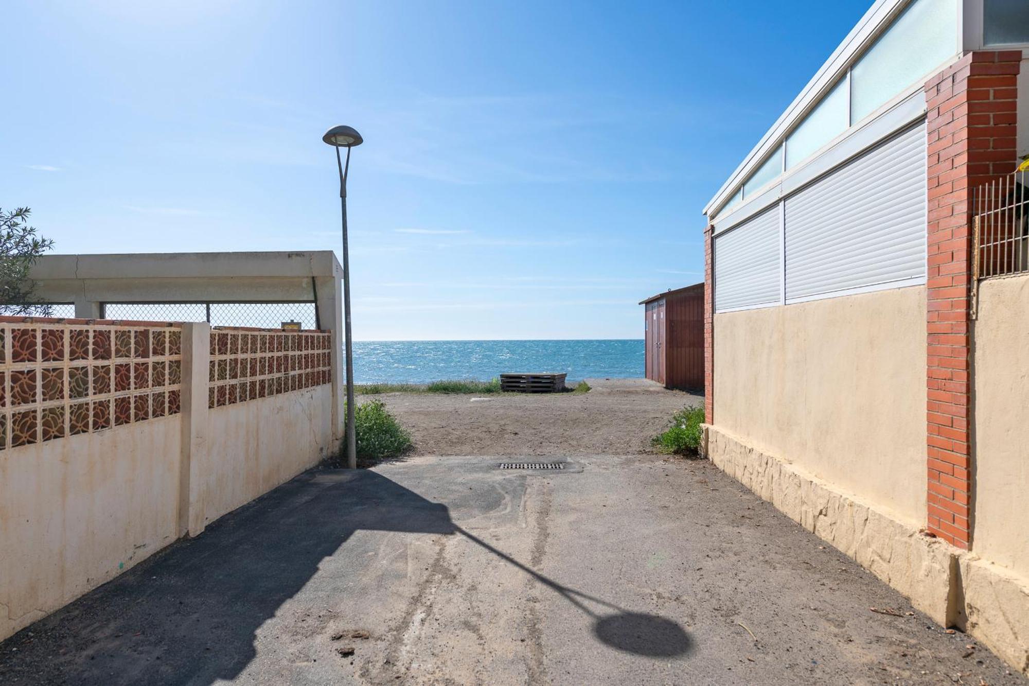 Brisamar II Primera Linea De Playa & Priv Parking Torre de Benagalbon Exteriör bild